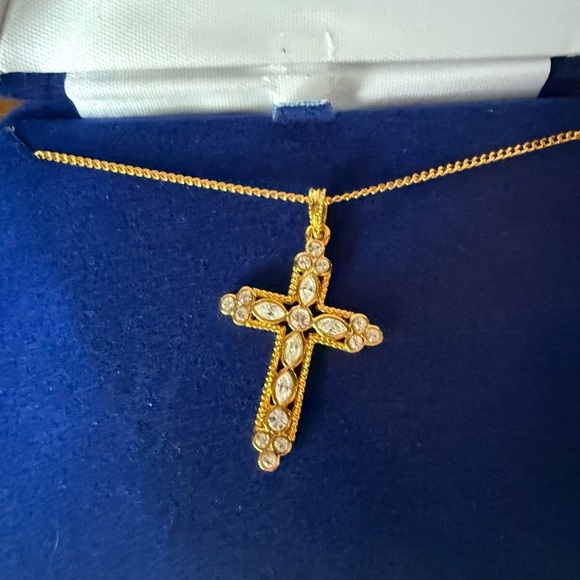 Vintage JBK Camrose & Kross Gold-Tone Cross Necklace w/ Original Box - Picture 3 of 5